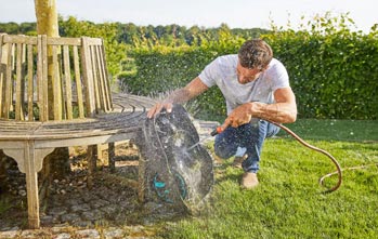 Leicht mit einem Gartenschlauch zu reinigen Leicht mit einem Gartenschlauch zu reinigen